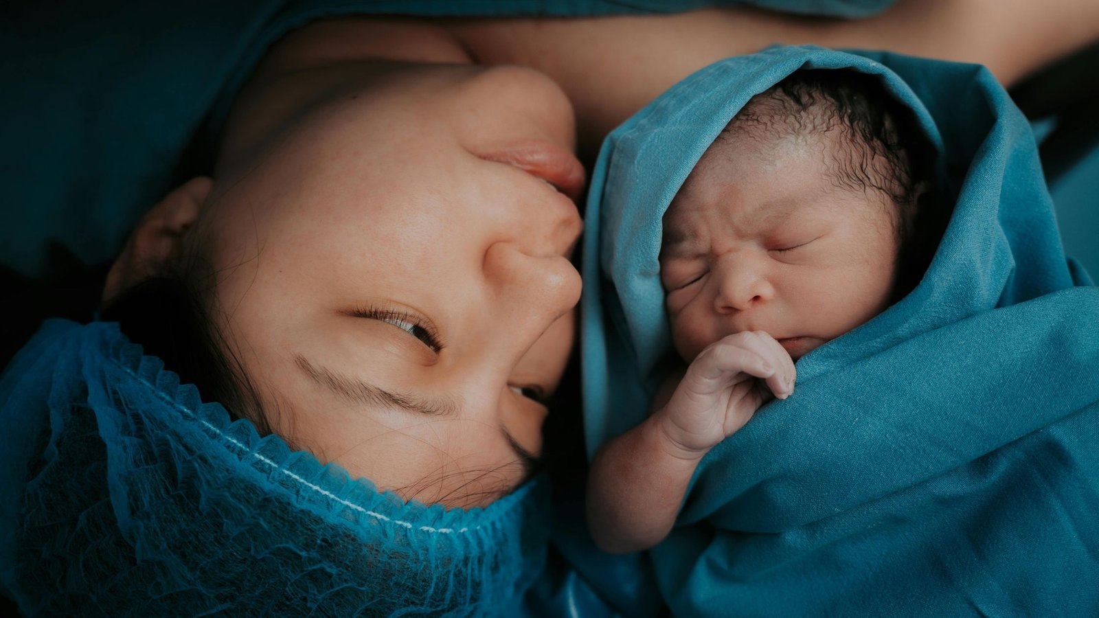 How Can a Midwife Dallas Support Your Birth Journey?