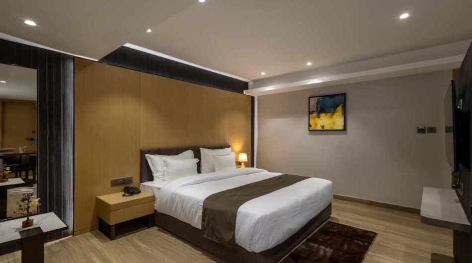 Superior-Rooms-in-Indore-50kb-2