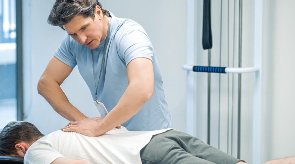 massage-therapist-specializing-in-sciatica